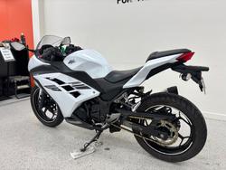 2017 Kawasaki NINJA 300 ABS White
