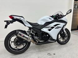 2017 Kawasaki NINJA 300 ABS White