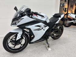 2017 Kawasaki NINJA 300 ABS White