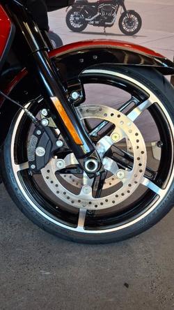 2025 Harley-davidson FLHXU STREET GLIDE ULTRA (117) WHISKEY FIRE / BLACK