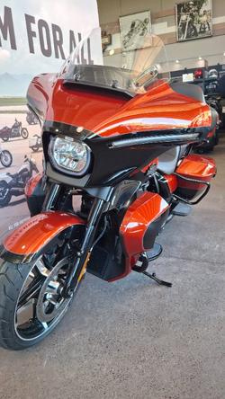 2025 Harley-davidson FLHXU STREET GLIDE ULTRA (117) WHISKEY FIRE / BLACK