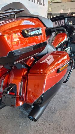 2025 Harley-davidson FLHXU STREET GLIDE ULTRA (117) WHISKEY FIRE / BLACK