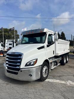 2024 Freightliner Cascadia 116 Tipper White