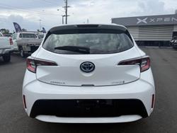 2020 Toyota
Corolla Ascent Sport Hybrid