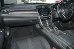 2019 Honda
Civic VTi-LX