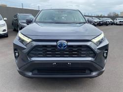 2022 Toyota
                RAV4 GX