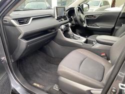 2022 Toyota
                RAV4 GX