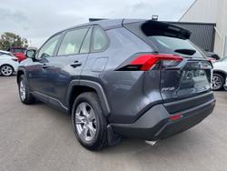 2022 Toyota
                RAV4 GX