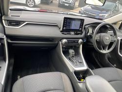 2022 Toyota
                RAV4 GX