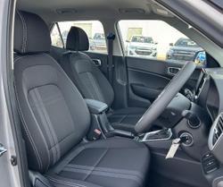 2025 Hyundai Venue QX.V5 MY26 Shimmering Silver