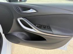 2020 Holden Astra R BK MY20 Summit White