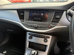 2020 Holden Astra R BK MY20 Summit White