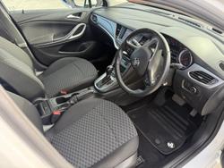 2020 Holden Astra R BK MY20 Summit White