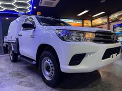2018 Toyota
Hilux SR