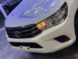 2018 Toyota
Hilux SR