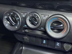 2018 Toyota
Hilux SR