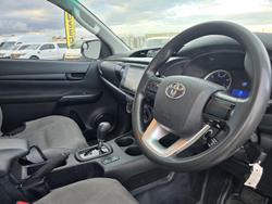 2018 Toyota
Hilux SR