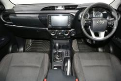 2024 Toyota
Hilux SR