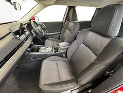 2022 Mitsubishi
Outlander ES