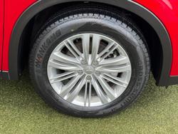 2022 Mitsubishi
Outlander ES