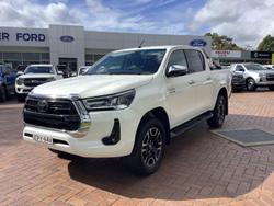 2021 Toyota
Hilux SR5