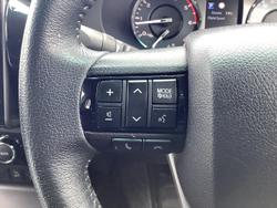 2021 Toyota
Hilux SR5