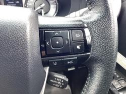 2021 Toyota
Hilux SR5