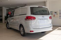 2025 LDV
G10