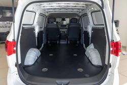 2025 LDV
G10