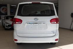2025 LDV
G10