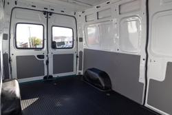 2024 LDV
V80