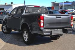 2025 Isuzu
D-MAX LS-M
