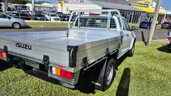 2025 Isuzu
D-MAX SX
