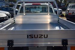2025 Isuzu
                D-MAX SX