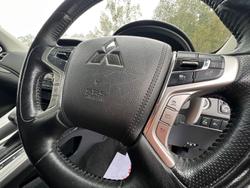 2017 Mitsubishi
Pajero Sport Exceed