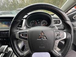 2017 Mitsubishi
Pajero Sport Exceed