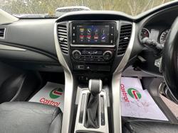 2017 Mitsubishi
Pajero Sport Exceed