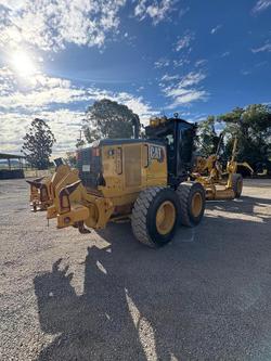 2022 Caterpillar 140 Yellow