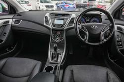 2014 Hyundai
Elantra Trophy