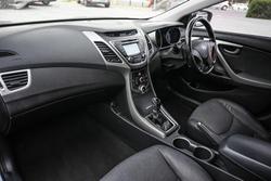 2014 Hyundai
Elantra Trophy