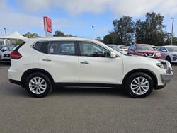 2019 Nissan
X-TRAIL ST