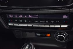 2025 Isuzu
D-MAX BLADE