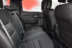 2025 Isuzu
D-MAX BLADE