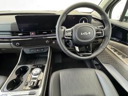 2025 Kia
                Carnival GT-Line