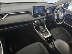 2022 Toyota
RAV4 GX