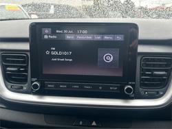 2022 KIA
STONIC S