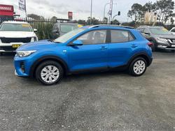 2022 KIA
STONIC S