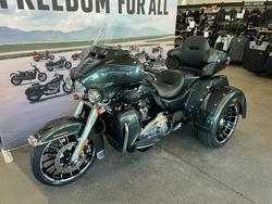 2025 Harley-davidson FLHTCUTG TRI GLIDE U/CLC 114 IRON HORSE METALLIC