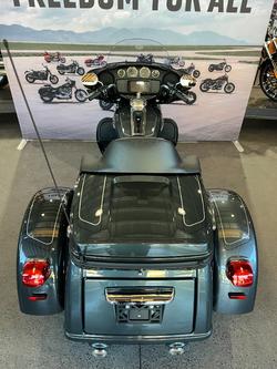 2025 Harley-davidson FLHTCUTG TRI GLIDE U/CLC 114 IRON HORSE METALLIC