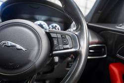 2016 Jaguar
                F-PACE 30d R-Sport